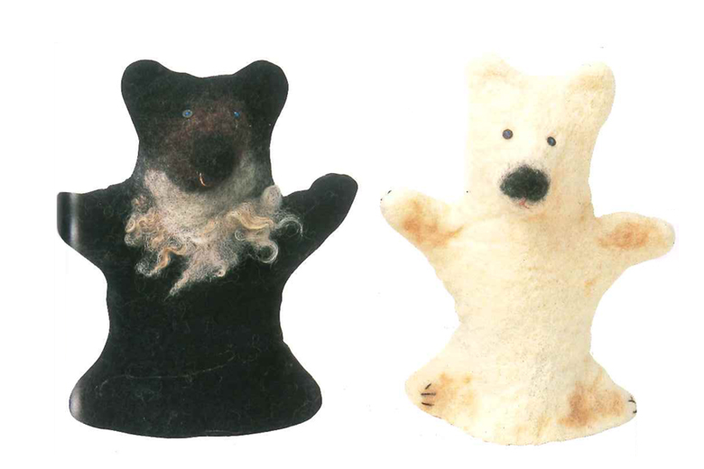 ハンドメイドフェルトの手人形