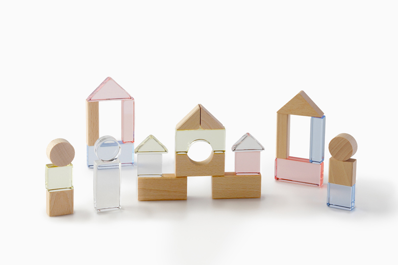 BelleVie Enfant（ベルビーアンファン）Lumiere Cubes（ルミエールキューブ） アクリル＆木の積み木 26ピース